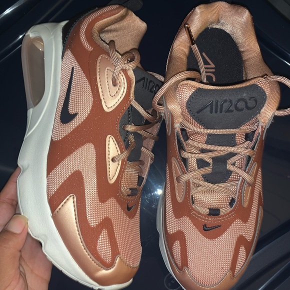 nike air max 200 rose gold